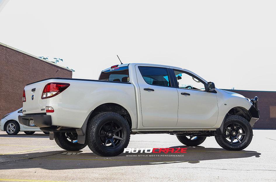 MAZDA BT 50 AVALANCHE MATTE BLACK FRONT MILLED